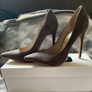 Gray heels